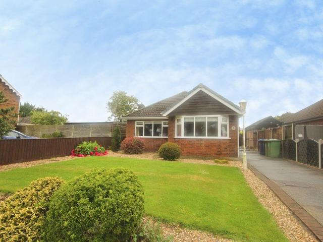 3 bedroom detached bungalow for sale