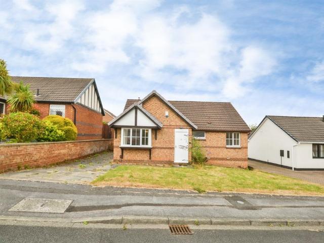 3 bedroom detached bungalow for sale