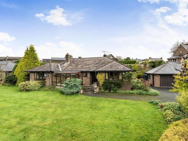 3 bedroom detached bungalow for sale