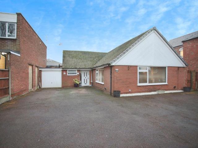3 bedroom detached bungalow for sale