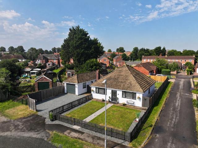 3 bedroom detached bungalow for sale
