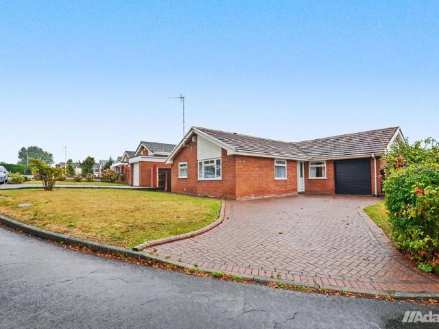 3 bedroom detached bungalow for sale
