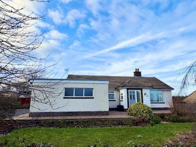 3 bedroom detached bungalow for sale