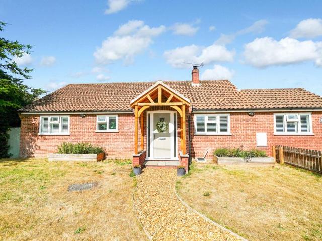 3 bedroom detached bungalow for sale