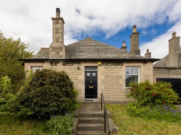 Bungalow for sale in Edinburgh - Garden