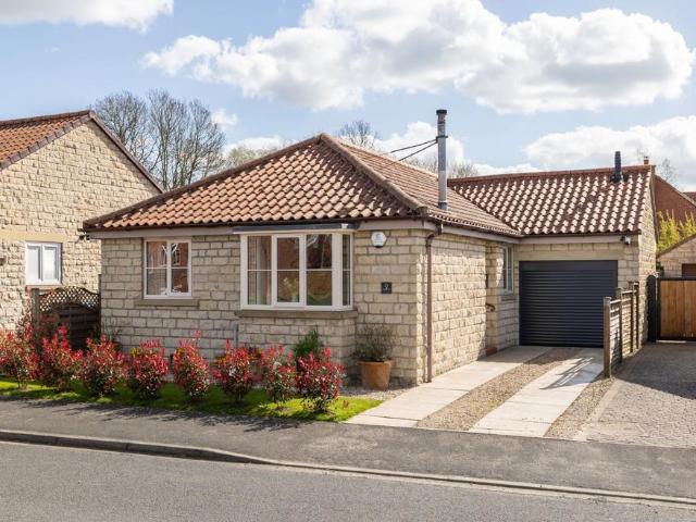 3 bedroom detached bungalow for sale