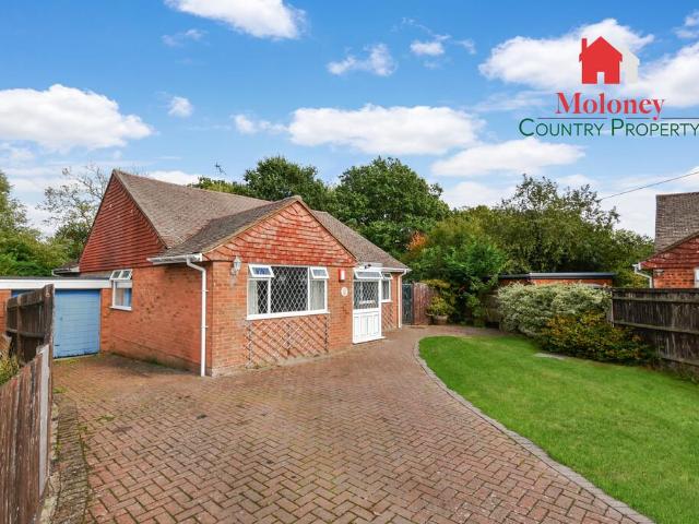 3 bedroom detached bungalow for sale