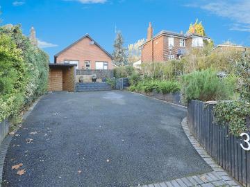 3 bedroom detached bungalow for sale
