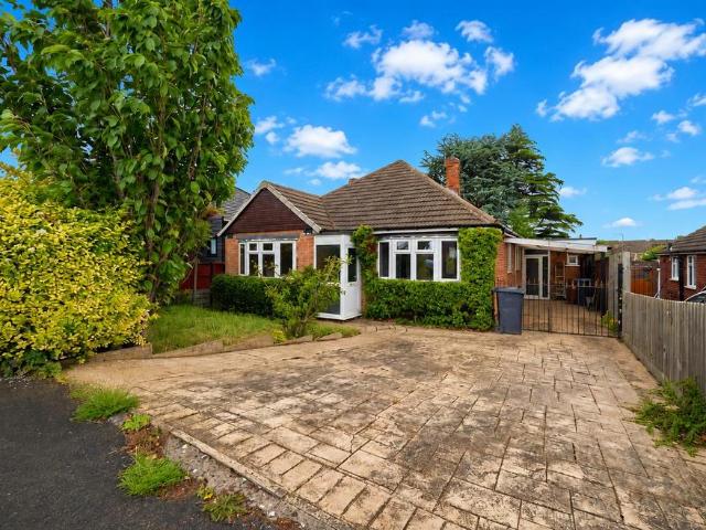 3 bedroom detached bungalow for sale