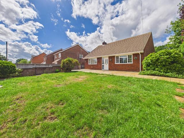 3 bedroom detached bungalow for sale