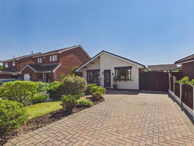 3 bedroom detached bungalow for sale