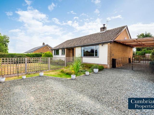 3 bedroom detached bungalow for sale