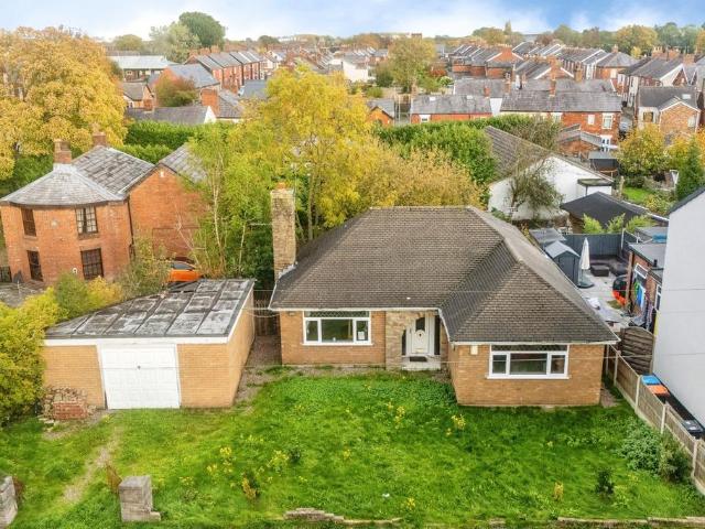 3 bedroom detached bungalow for sale