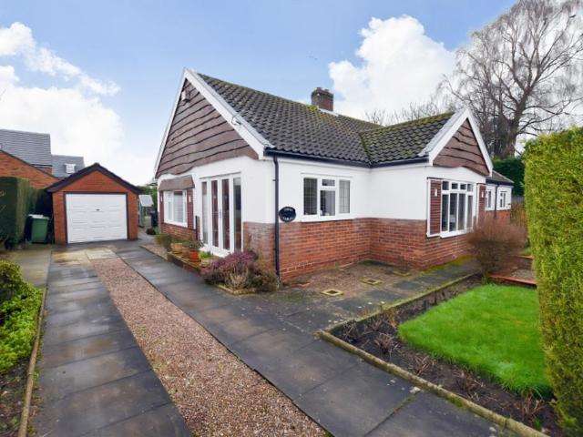 3 bedroom detached bungalow for sale