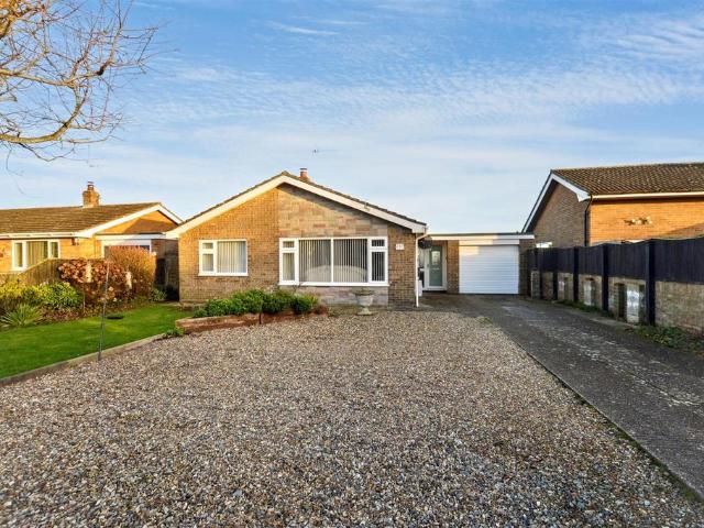 3 bedroom detached bungalow for sale