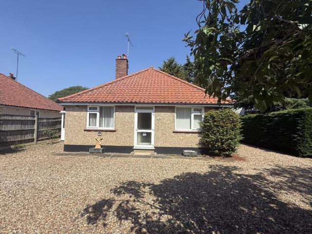 3 bedroom detached bungalow for sale