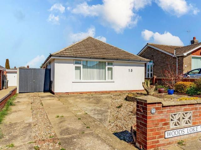 3 bedroom detached bungalow for sale