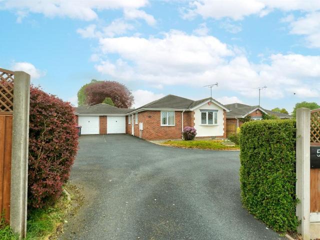 3 bedroom detached bungalow for sale