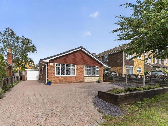 3 bedroom detached bungalow for sale