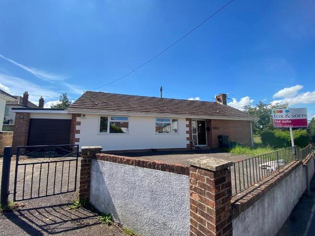 3 bedroom detached bungalow for sale
