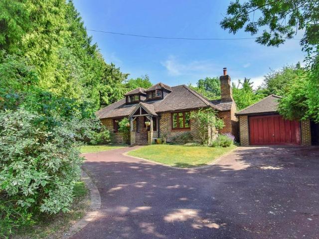 3 bedroom chalet for sale