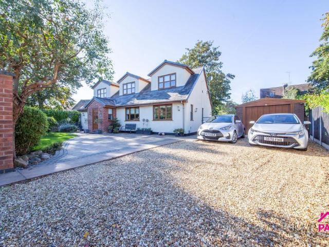 3 bedroom detached bungalow for sale