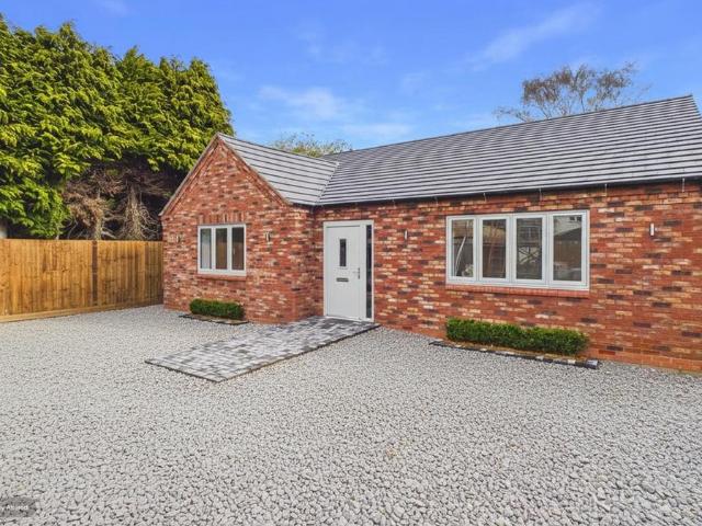 3 bedroom detached bungalow for sale