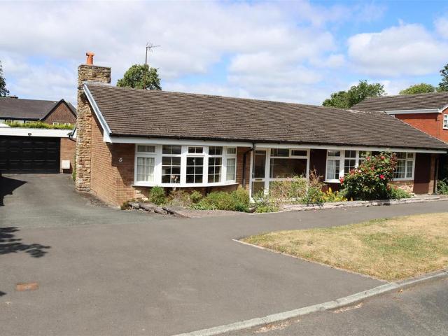 3 bedroom detached bungalow for sale