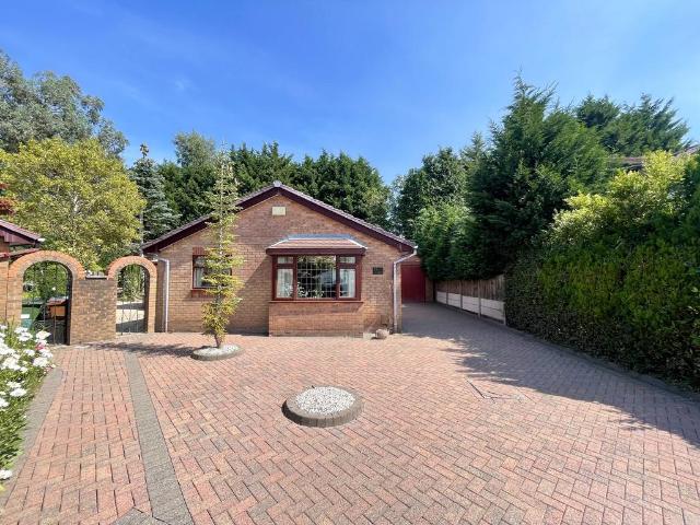 3 bedroom detached bungalow for sale