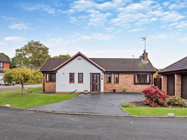 3 bedroom detached bungalow for sale
