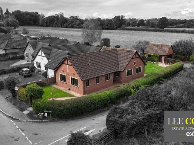 3 bedroom detached bungalow for sale