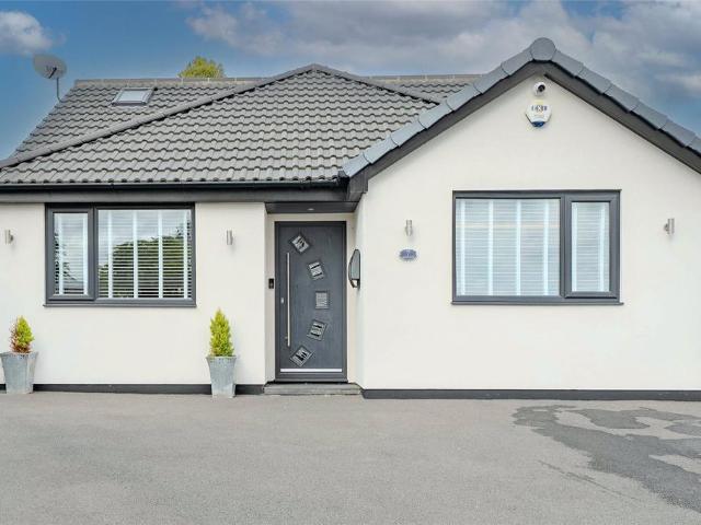 3 bedroom detached bungalow for sale