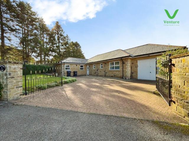 3 bedroom detached bungalow for sale