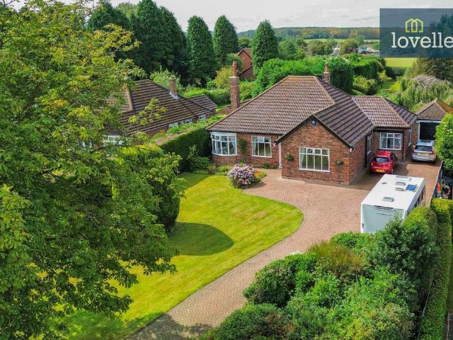 3 bedroom detached bungalow for sale