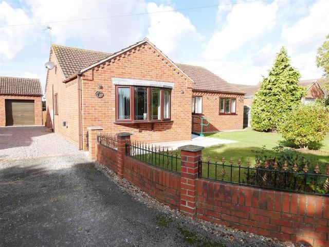 3 bedroom detached bungalow for sale