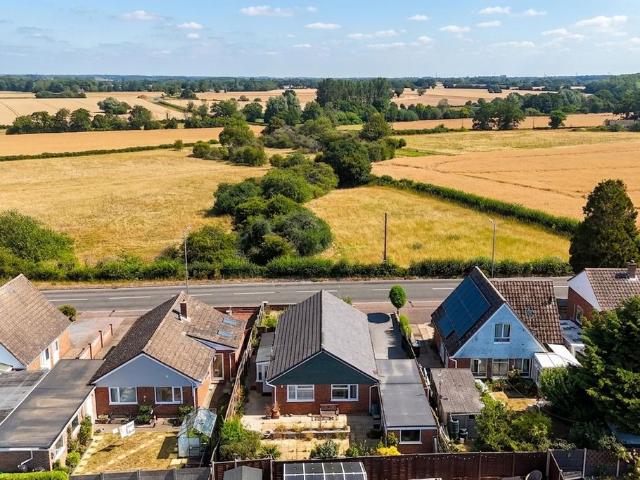 3 bedroom detached bungalow for sale