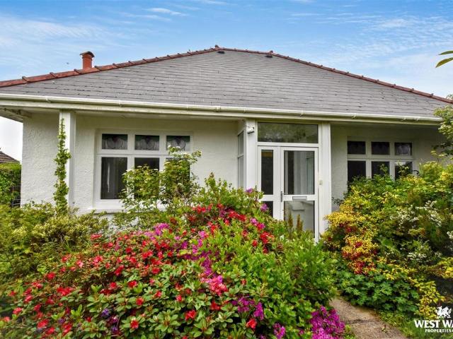 3 bedroom detached bungalow for sale