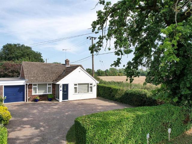 3 bedroom detached bungalow for sale