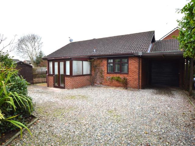 3 bedroom detached bungalow for sale