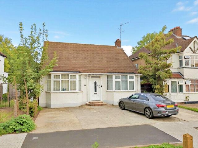 3 bedroom detached bungalow for sale