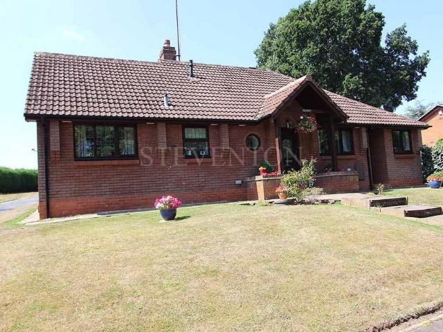 3 bedroom detached bungalow for sale