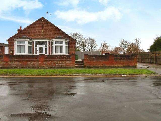 3 bedroom detached bungalow for sale