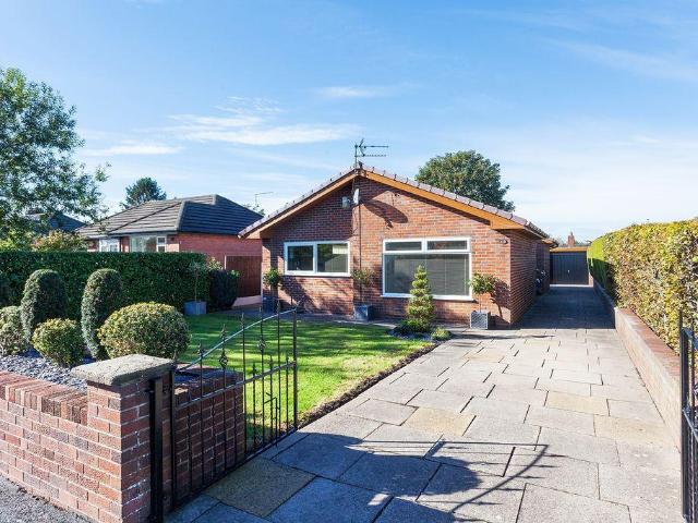 3 bedroom detached bungalow for sale