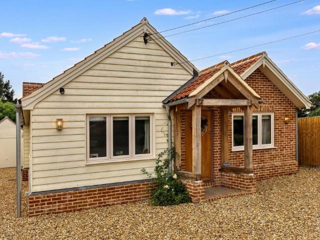 3 bedroom detached bungalow for sale
