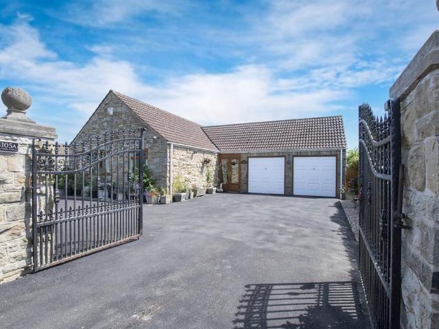 3 bedroom detached bungalow for sale