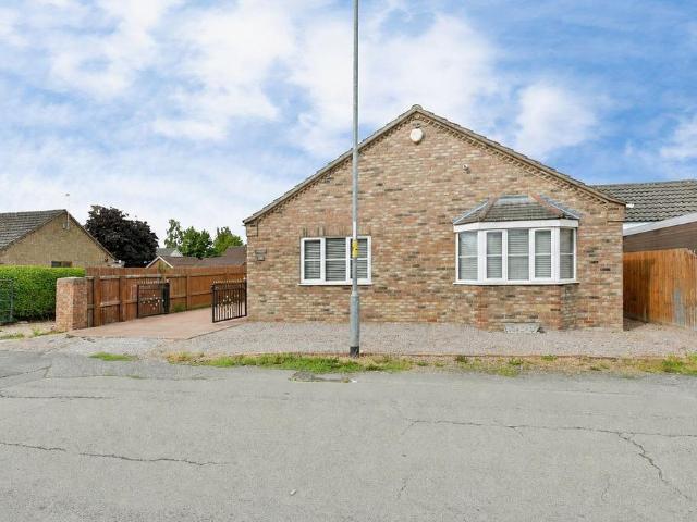 3 bedroom detached bungalow for sale