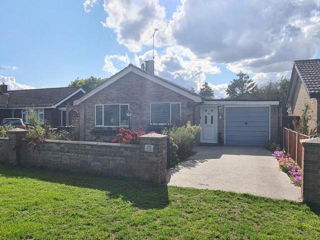 3 bedroom detached bungalow for sale