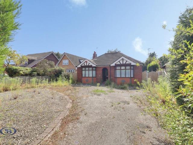 3 bedroom detached bungalow for sale