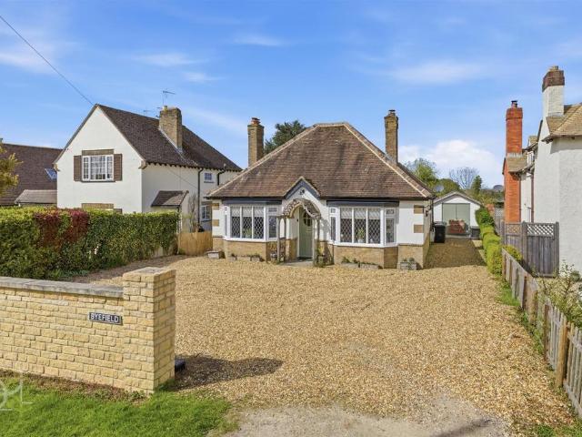 3 bedroom detached bungalow for sale