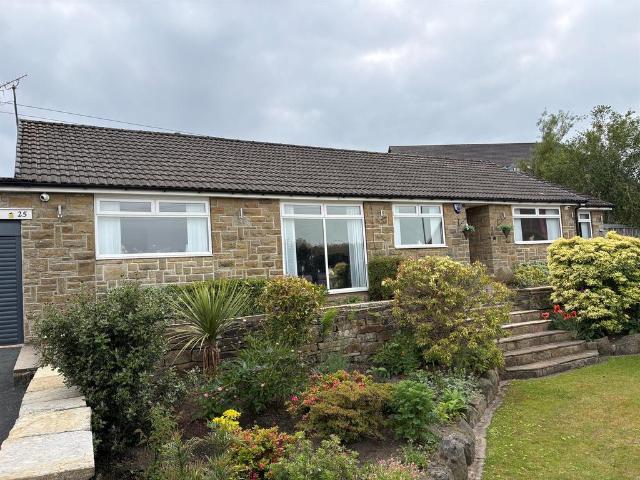 4 bedroom detached bungalow for sale